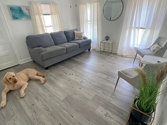 2nd image of 3383 W Railroad Blvd