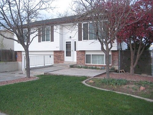 1st image of 8419 S McGinnis Ln