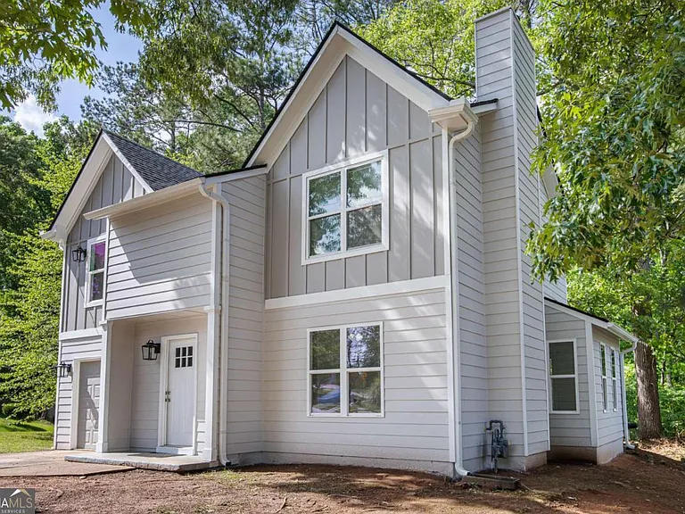6898 Babbling Brook Dr — Photo 21