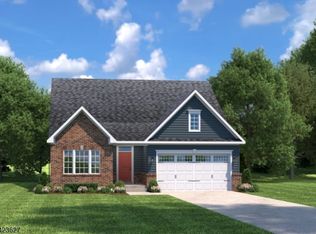 4 Redwood Run, Mansfield Township, NJ