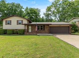2037 Anthony Dr, Cape Girardeau, MO 63701