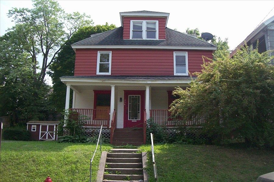 1st image of 336 Jasper St