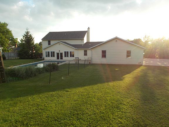 5th image of 12871 Ravenna Rd