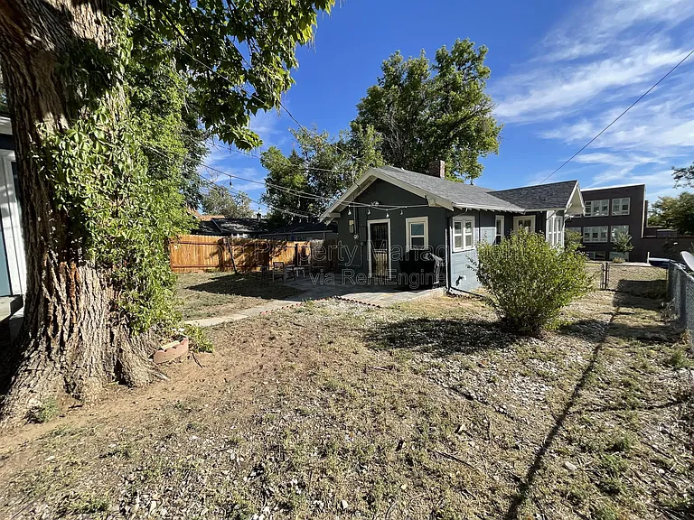 4909 Beach Ct — Photo 38