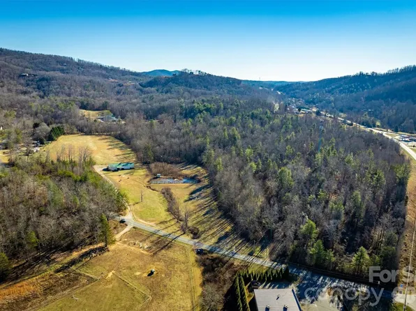 2700 Dav Ave, Morganton, NC 28655