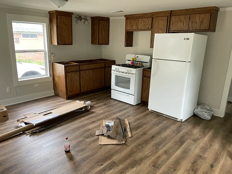 1207 W Saint Louis St — Photo 4