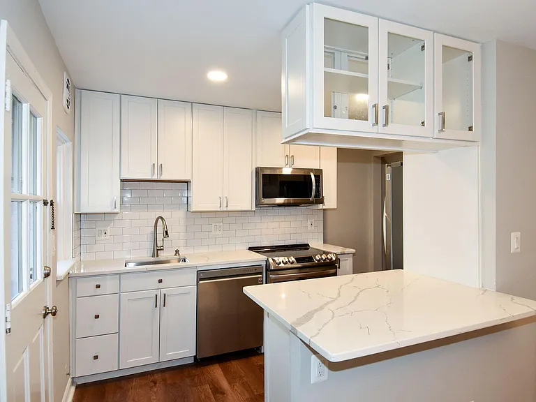 3402 S Stafford St — Photo 11
