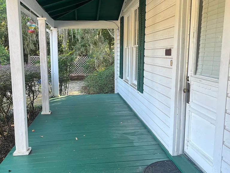 2905 E Jackson St — Photo 3