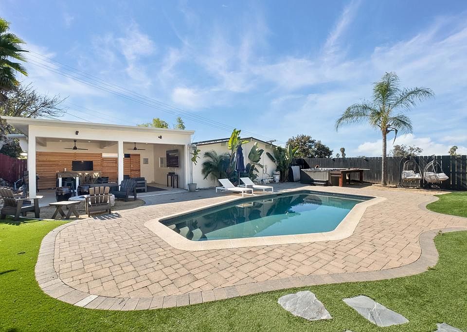 1st image of 10274 Madrid Way