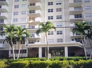 401 Golden Isles Dr APT 716, Hallandale, FL 33009