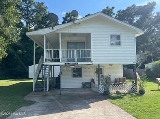 1048 Snug Harbor Rd, Hertford, NC 27944