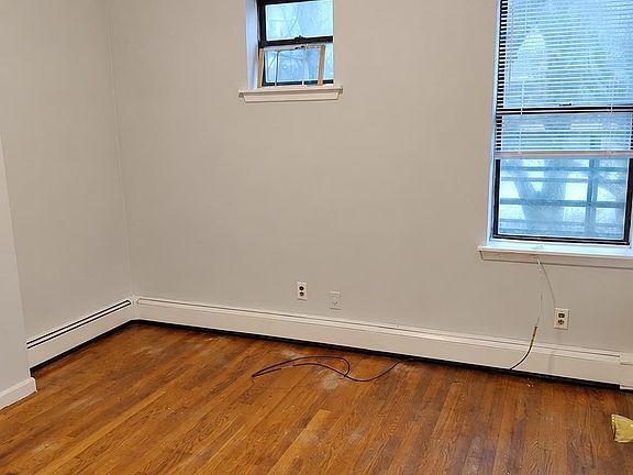 3rd image of 600.5 Grove St #2