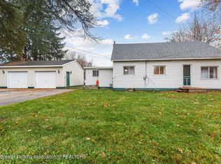 247 N Fremont St, Remus, MI 49340