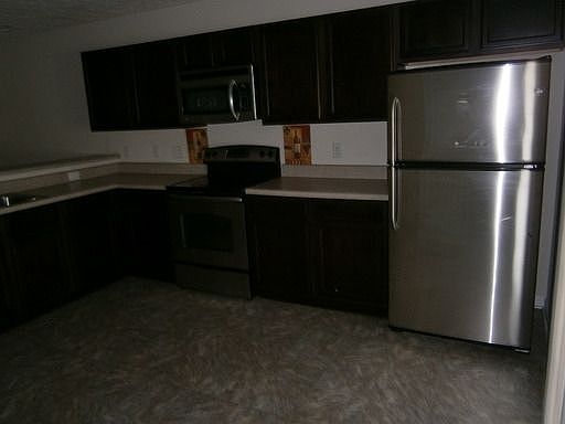 3rd image of 105 Glen Cannon Dr