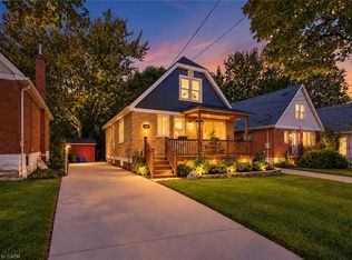 284 E 21st St, Hamilton, ON L8V2T9