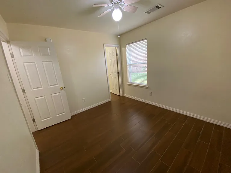 2818 Orchid Tree Ln — Photo 12