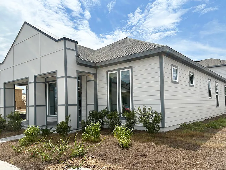 2976 Embark Trail St — Photo 2