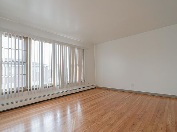 5th image of 14336 Blackstone Ave #3E