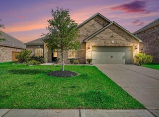 13718 Gaff Rig Dr, La Marque, TX 77568