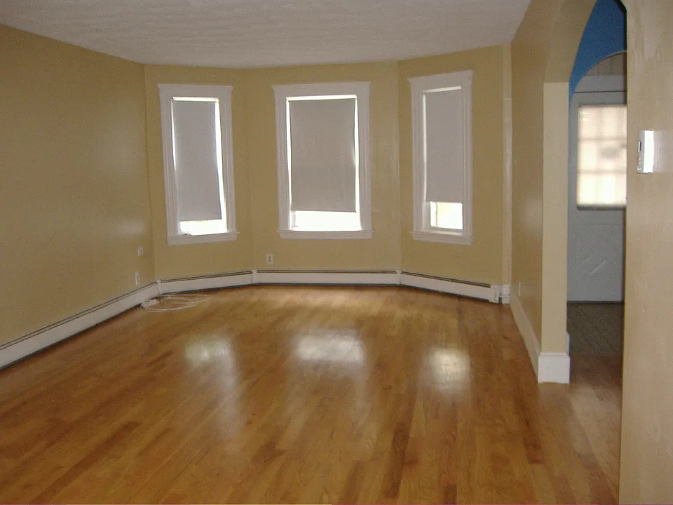 44 Jeanette Ave