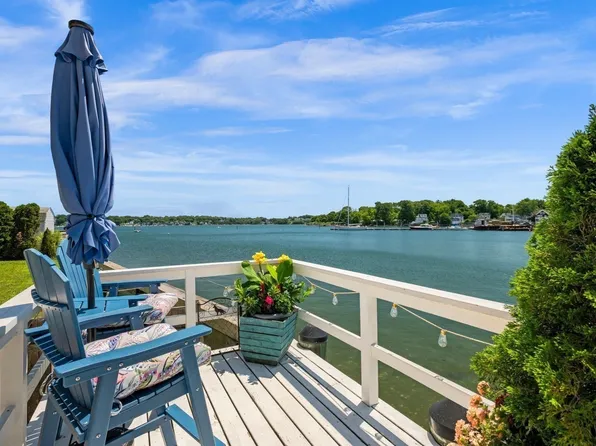 106 Leach St #2, Salem, MA 01970