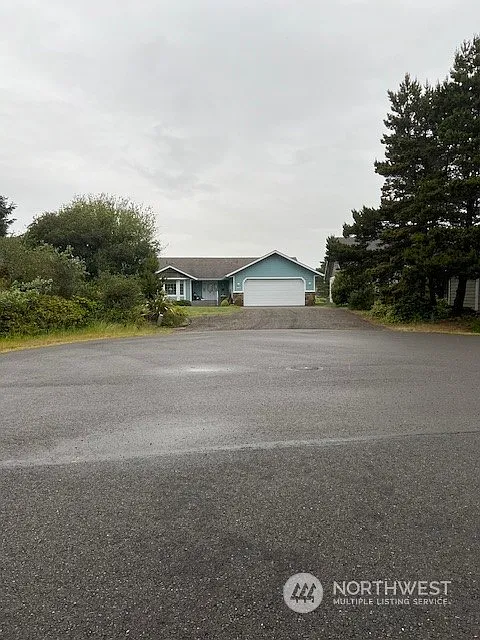 342 Cockle Street SW photo 1