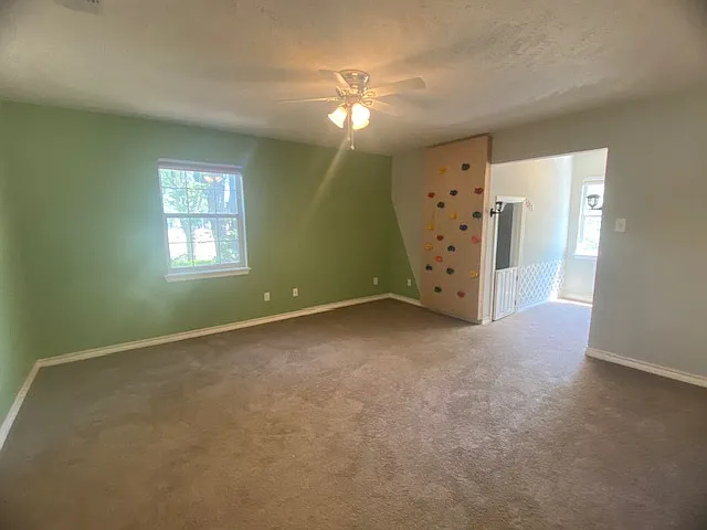 601 Brown Dr — Photo 29