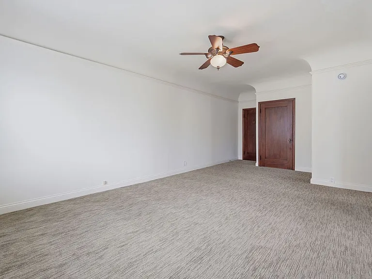 1530 Miramar Dr — Photo 2