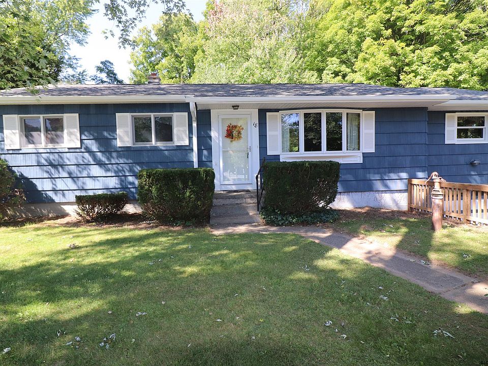 1st image of 18 Birchwood Dr