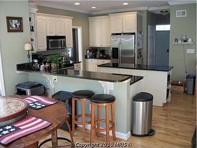 3rd image of 288 Chimney Dr