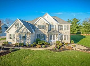 4428 Regal Dr, Akron, OH 44321