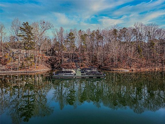 4th image of 208 Long Bay Dr
