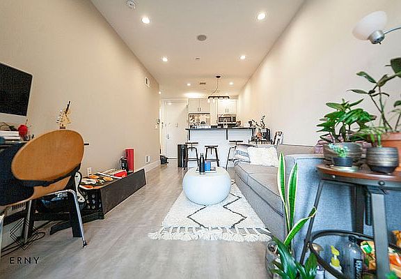 3rd image of 445 Tompkins Ave #4