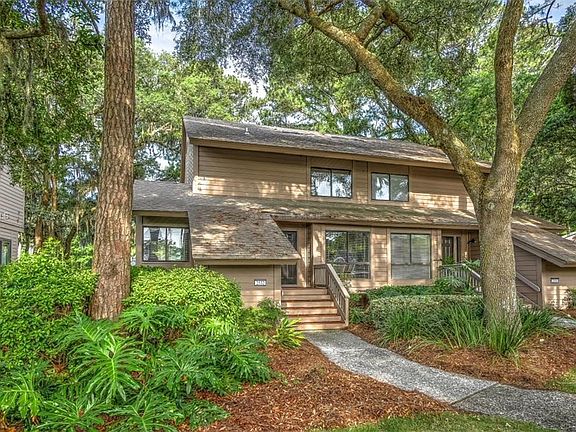 2nd image of 2532 Gleneagle Ln #2532