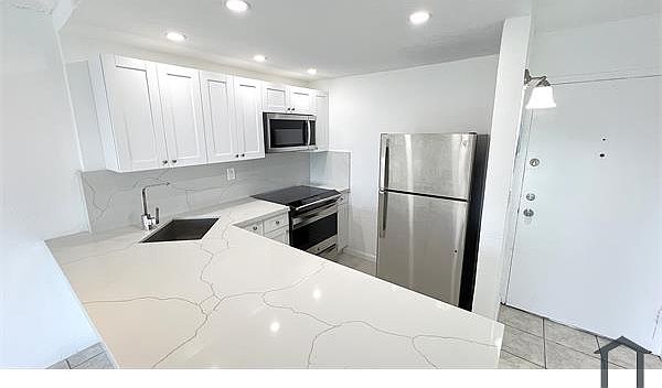 1st image of 801 NW 47th Ave APT 712W