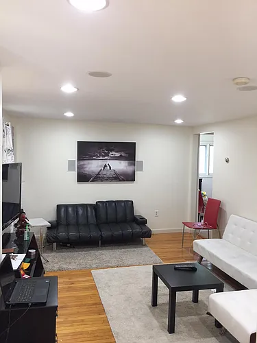 571 N Main St #1 Photo 1