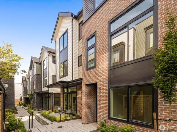 8323 B 12th Avenue NW, Seattle, WA 98117