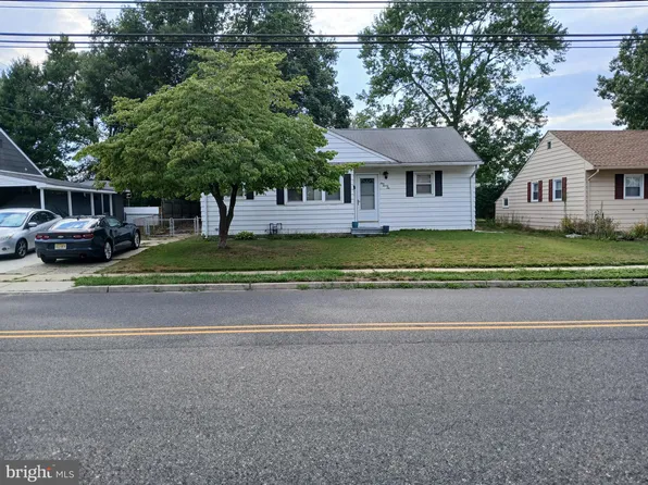 126 S Coles Ave, Maple Shade, NJ 08052