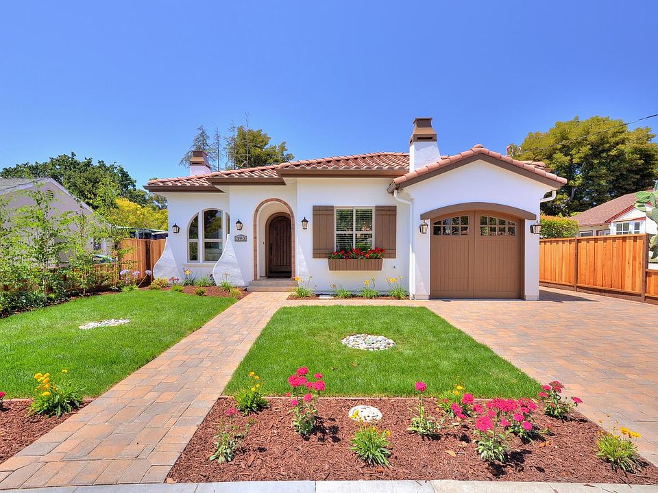 1st image of 390 Margarita Ave