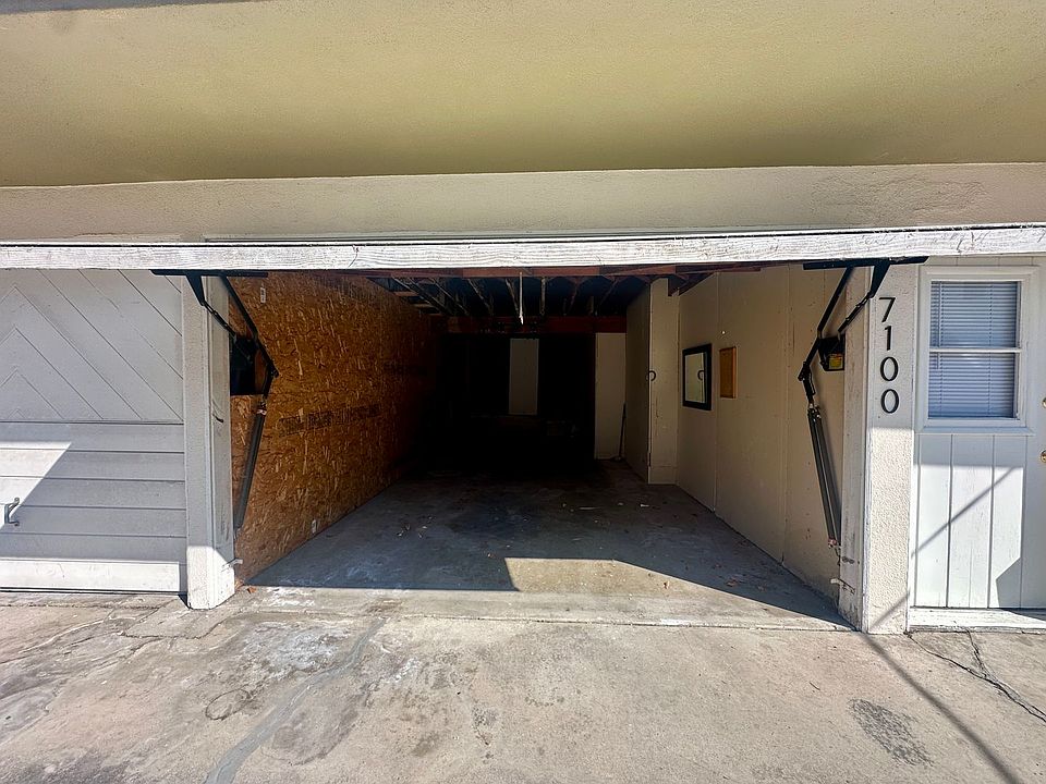 Building Photo 5