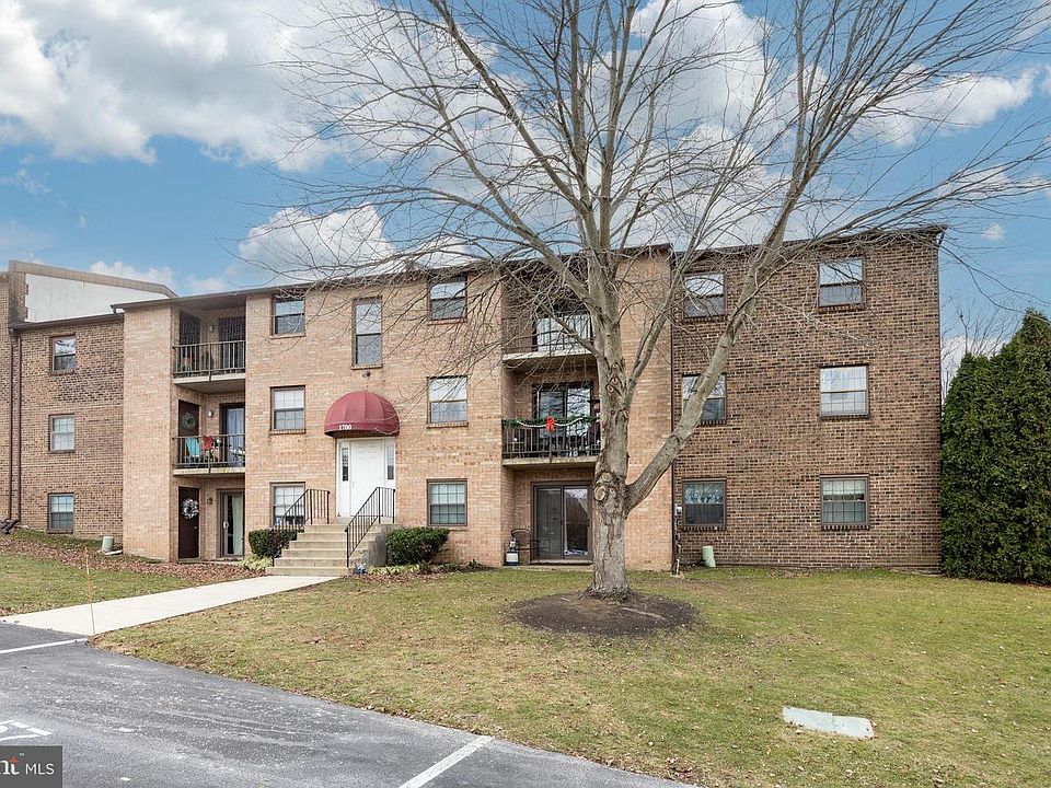 1st image of 1717 Valley Dr