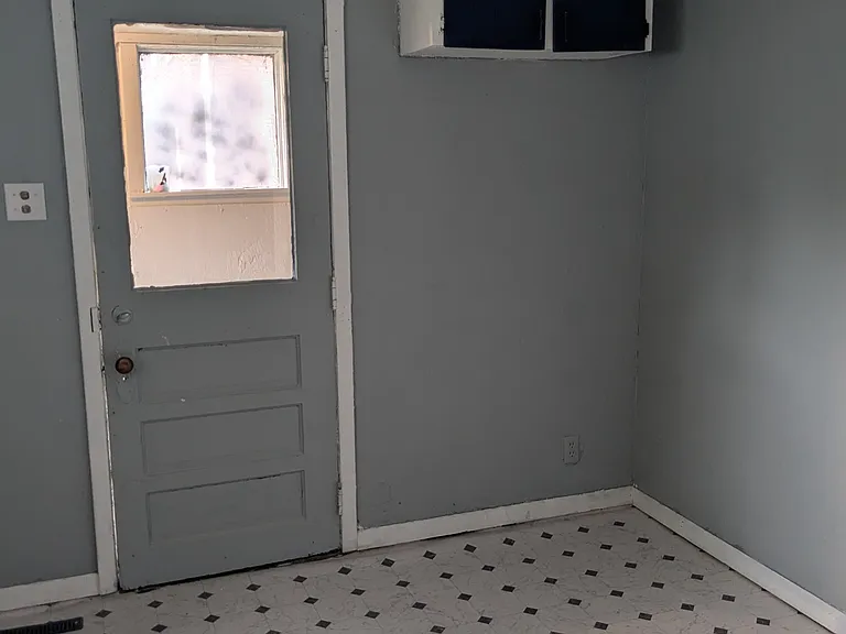 399 Harbor St — Photo 3