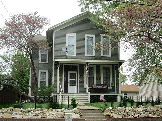 1st image of 422 E Detroit Ave