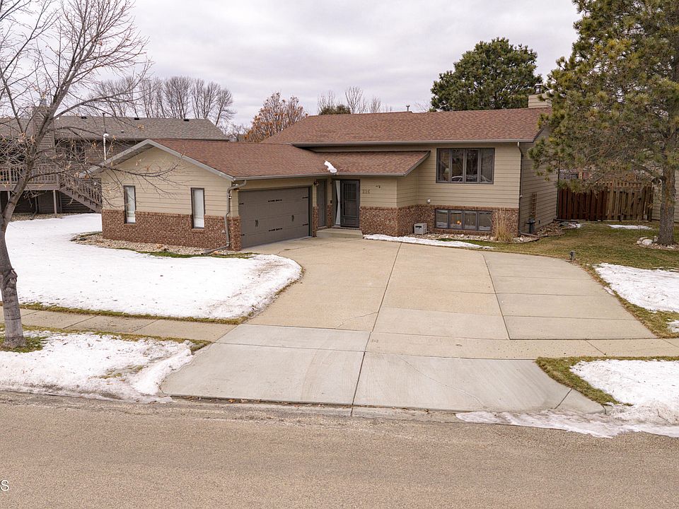 1st image of 226 Laredo Dr