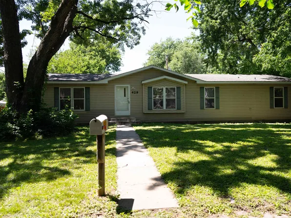 429 NE Grattan St, Topeka, KS 66616