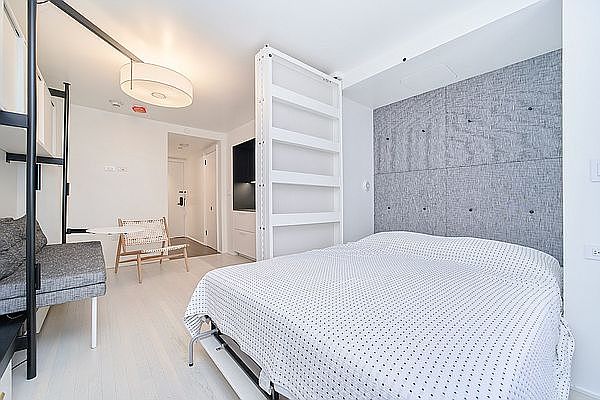 1st image of 237 Madison Ave #601