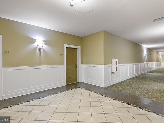 5th image of 113 E Main St Unit 203