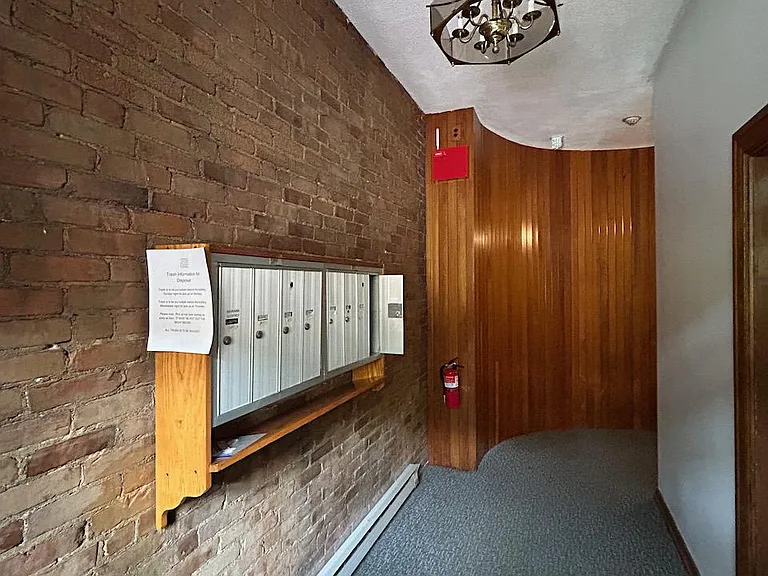 235 W Newton St #2 — Photo 14