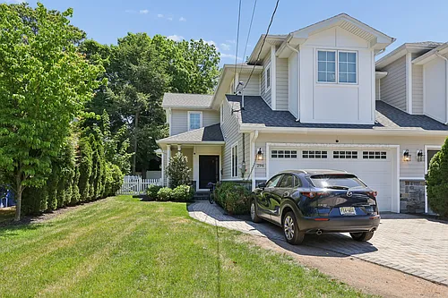 294-296 Tenafly Rd Photo 1