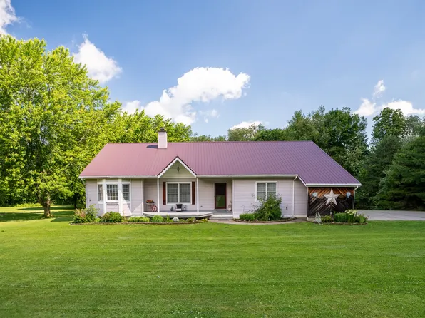 10012 Old Ridge Rd, Girard, PA 16417